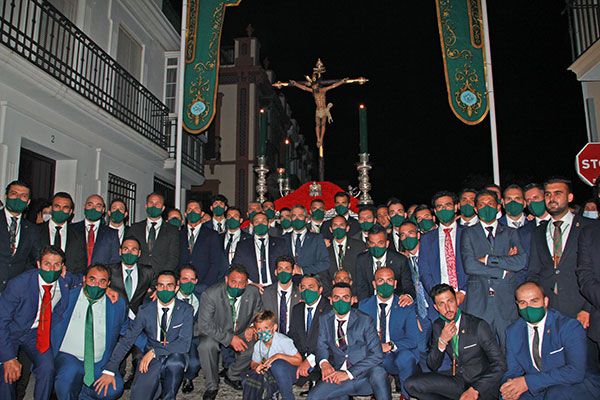 Ceremoniosa procesión Histórica de traslado en Alcalá del Río del Santísimo Cristo de la Vera-cruz a la Real Ermita de San Gregorio de Osset, donde tiene su sede en esta Real Ermita - 4, Foto 4
