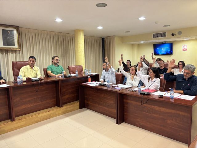 El PP de Águilas no apoya la propuesta del PSOE solicitando una adecuada dotación de efectivos humanos y materiales para el Parque de Bomberos - 1, Foto 1