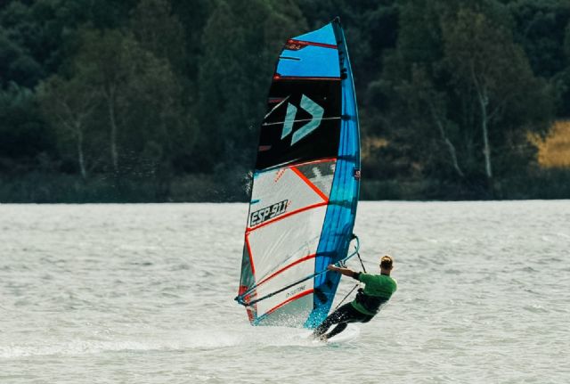 El murciano Alex López ganador absoluto del circuito ibérico de slalom-windsurf 2025 - 2, Foto 2