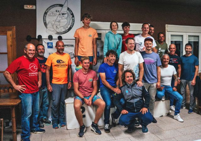 El murciano Alex López ganador absoluto del circuito ibérico de slalom-windsurf 2025 - 3, Foto 3