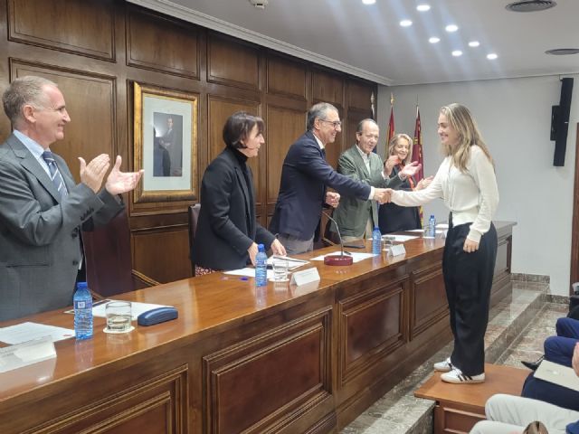 El Rector de la Universidad de Murcia entrega los II Premios de la Cátedra de Derecho Notarial a los mejores Trabajos Fin de Grado y Fin de Máster - 2, Foto 2