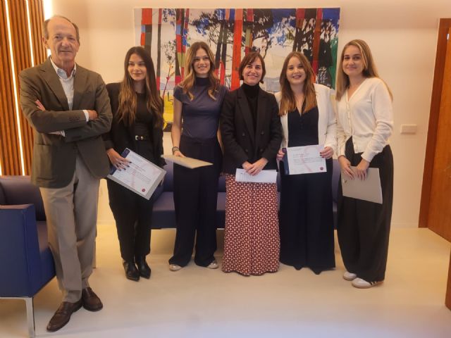 El Rector de la Universidad de Murcia entrega los II Premios de la Cátedra de Derecho Notarial a los mejores Trabajos Fin de Grado y Fin de Máster - 3, Foto 3