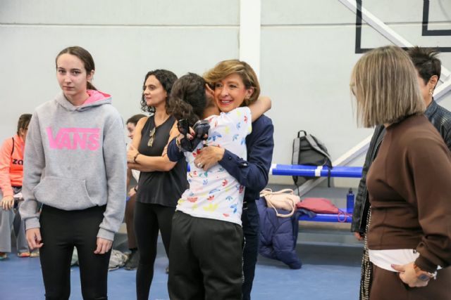 El IES Bartolomé Pérez Casas acoge las I Jornadas de Deporte Inclusivo 'Todos Jugamos' para fomentar la integración y el compa&ntilde;erismo entre el alumnado - 2, Foto 2
