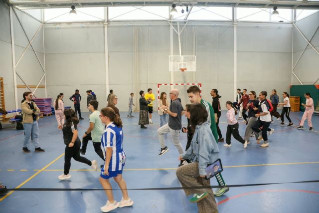 El IES Bartolomé Pérez Casas acoge las I Jornadas de Deporte Inclusivo 'Todos Jugamos' para fomentar la integración y el compa&ntilde;erismo entre el alumnado - 3, Foto 3