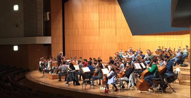 Comienzan los 'Grandes Conciertos' del Auditorio regional con la actuación conjunta de la Sinfónica de la Región y Cammerata de Murcia - 1, Foto 1