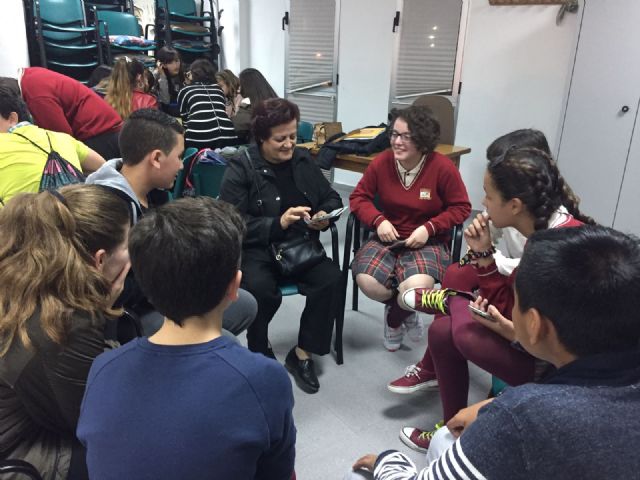 Jóvenes y Mayores comparten mucho más que experiencias - 1, Foto 1