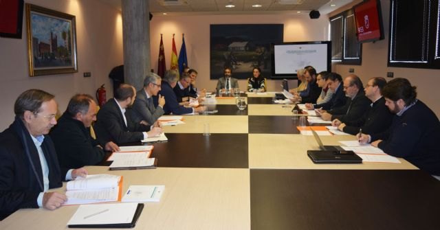 El Gobierno regional reducirá los trámites para desarrollar actividades económicas que generen más empleo y competitividad - 1, Foto 1