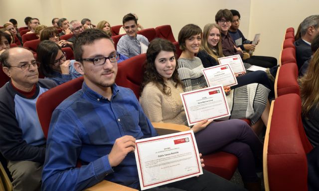Entregadas las becas Pablo Artal para estudiantes con talento en Ciencias - 4, Foto 4