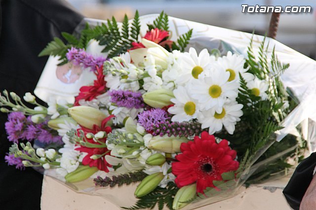 Caminata contra la Violencia de Género organizada por la asociación “Amas de Casa, Consumidores y Usuarios Tres Avemarías”, Foto 2