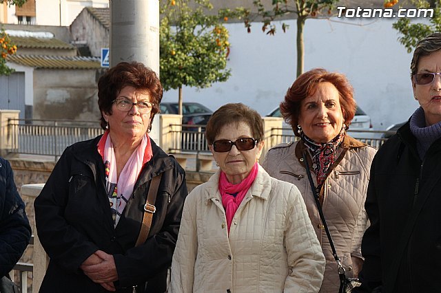 Caminata contra la Violencia de Género organizada por la asociación “Amas de Casa, Consumidores y Usuarios Tres Avemarías”, Foto 6