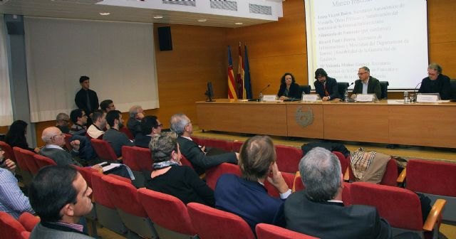 La Comunidad solicita el Corredor Mediterráneo como palanca de impulso de las exportaciones de mercancías de la Región al territorio europeo - 2, Foto 2