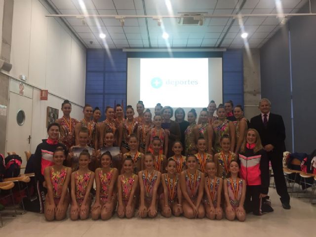 La consejera de Educación, Juventud y Deportes recibe al Club Cronos, medalla de plata en la Copa de España de Conjuntos Reina Sofía - 1, Foto 1