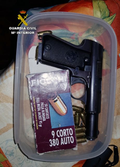 La Guardia Civil desmantela un peligroso clan familiar dedicado al cultivo y elaboración de droga - 4, Foto 4