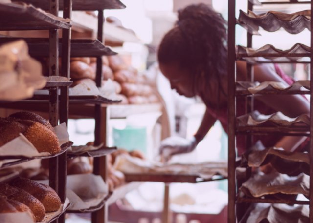 Black Friday: UATAE llama a un consumo responsable y a acudir al pequeño comercio - 1, Foto 1