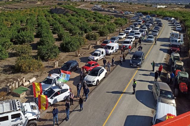 Unos 300 vehículos marchan en Alguazas para reivindicar el cambio de la salida del Arco del Noroeste - 5, Foto 5
