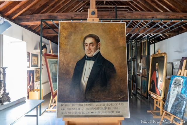 El taller municipal de restauración finaliza el tratamiento de conservación del retrato del alcalde Juan Butigieg Ybañez - 1, Foto 1