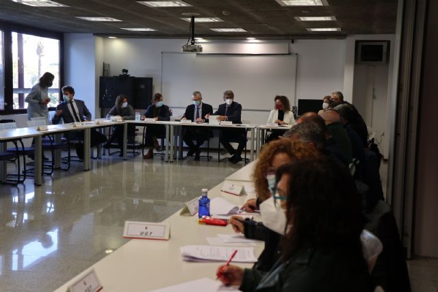 La Mesa General de Función Pública aprueba la subida de un 2 por ciento del personal del sector público regional - 1, Foto 1