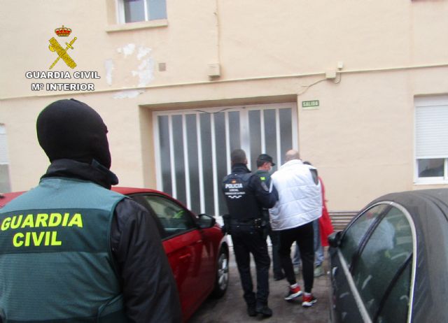 La Guardia Civil desmantela un punto de venta de drogas en Caravaca de la Cruz - 1, Foto 1
