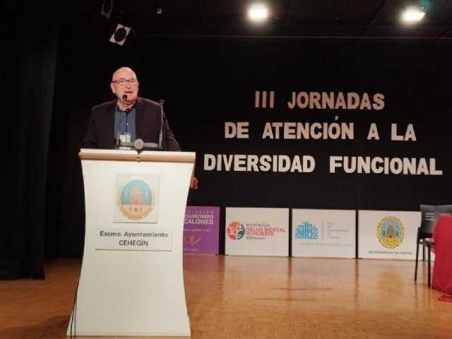 Un centenar de personas se forman en diversidad funcional en las III Jornadas Atiende en Cehegín - 2, Foto 2