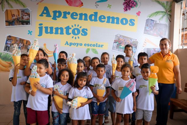 Sanlucar gana el premio “14ª semana rs/sostenibilidad global” por su proyecto de apoyo escolar en Ecuador - 1, Foto 1