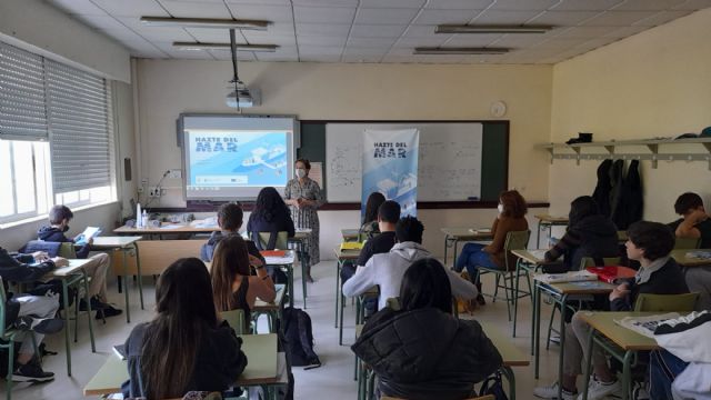 OPPF-4 organiza una charla informativa para afrontar el problema del relevo generacional en el sector pesquero - 1, Foto 1