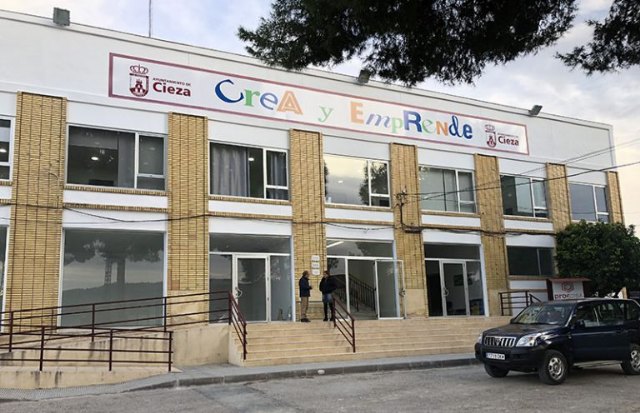 Plazo abierto para inscribirse en los cursos de carpintería y repostería - 1, Foto 1