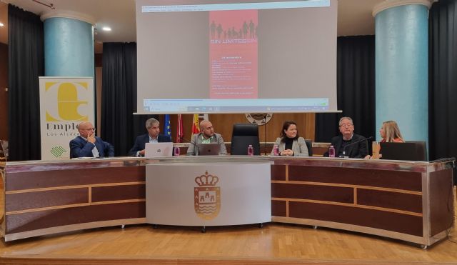 Arranca la primera semana de la discapacidad en Los Alcázares con el empleo y la TIC como protagonistas - 3, Foto 3