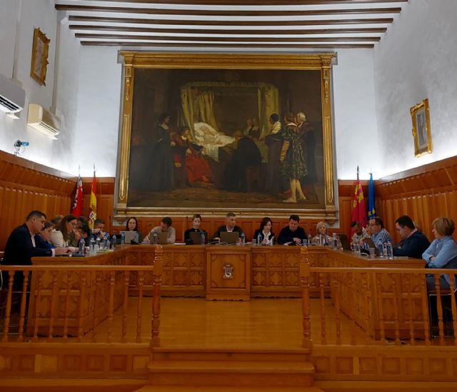 El pleno acuerda solicitar al ministerio de Transportes la conexión del Noroeste con la estación ferroviaria de Albacete - 1, Foto 1
