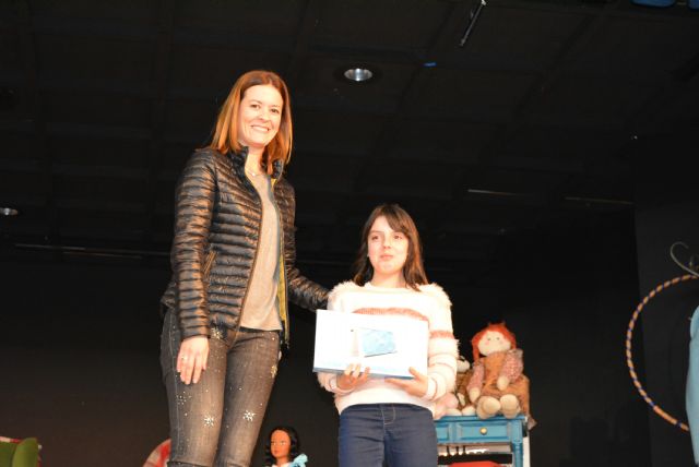 Teatro infantil solidario a beneficio de Cáritas dentro del programa Navidad con Cajamurcia - 1, Foto 1