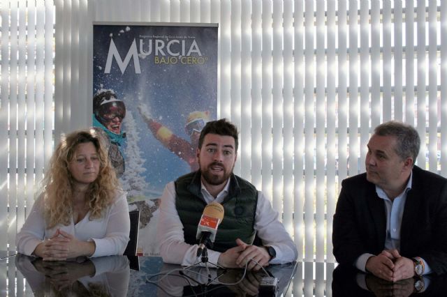 Alcantarilla colabora otro año más en el programa para jóvenes Murcia Bajo Cero°, de viajes a la nieve para esquiar en Sierra Nevada y La Masella - 3, Foto 3