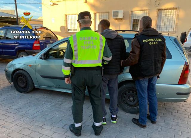 La Guardia Civil detiene al conductor de un turismo que se dio a la fuga tras atropellar al conductor de un ciclomotor en Moratalla - 1, Foto 1