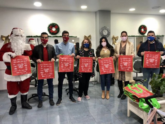 Se reparten bolsas ecológicas y reutilizables para promocionar el comercio local - 1, Foto 1