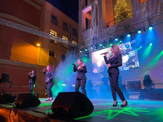 Sones de Navidad al atardecer en la Plaza Belluga - 2, Foto 2