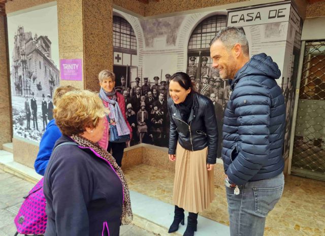 La exposición 'La Caravaca del ayer' muestra en la calle Mayor fotografías en gran formato del Archivo Histórico Municipal - 1, Foto 1