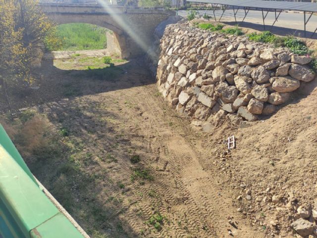 IU Verdes demanda al Ayuntamiento que exija compensación por la escollera del Puente del Poyo - 1, Foto 1