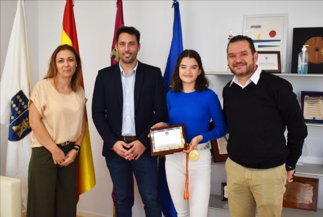 Recepción oficial a la torreña Alicia Brao, campeona de España sub-13 de bádminton - 4, Foto 4