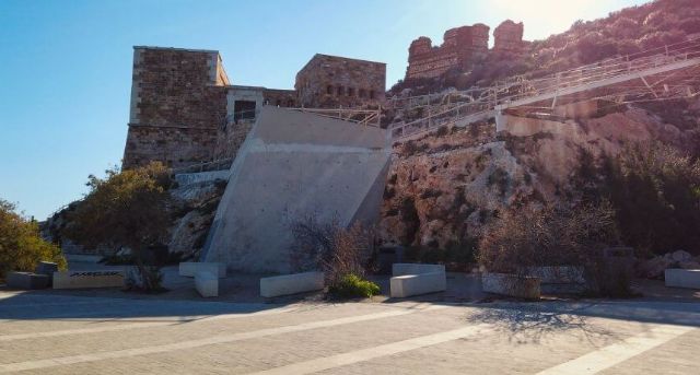El Ayuntamiento cierra el Fuerte de Navidad y el Bus turístico en temporada alta - 3, Foto 3