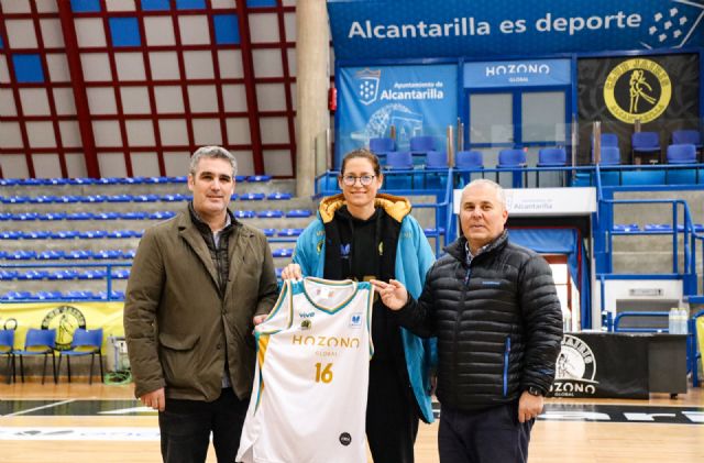 El Hozono Global Jairis presenta oficialmente a Anna Montañana:  Es un proyecto muy importante y lo va a seguir siendo en el futuro - 2, Foto 2