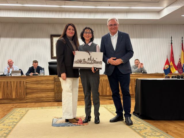 Un reconocido agradecimiento a los funcionarios municipales jubilados en 2025 - 5, Foto 5