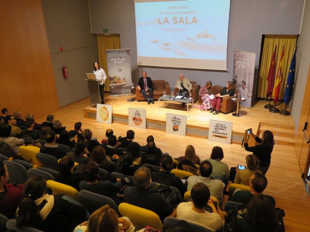 Un ciclo del CCT analiza la importancia del servicio de sala - 1, Foto 1