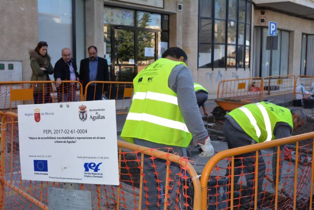 El Ayuntamiento pone en marcha una actuación para mejorar la accesibilidad del Patronato Musical Aguileño - 1, Foto 1