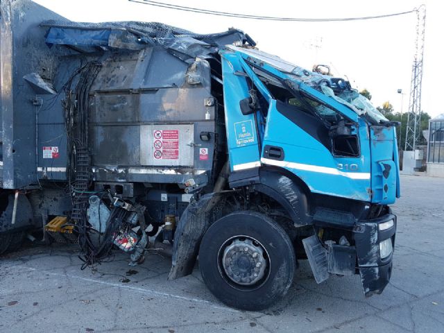 Cambiemos Murcia pide una auditoría que analice el mantenimiento de los vehículos de limpieza de Cespa - 1, Foto 1