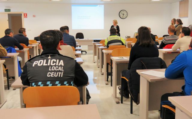 Los 150 cursos del programa de formación para empleados públicos y policías locales reciben casi 18.000 solicitudes - 1, Foto 1