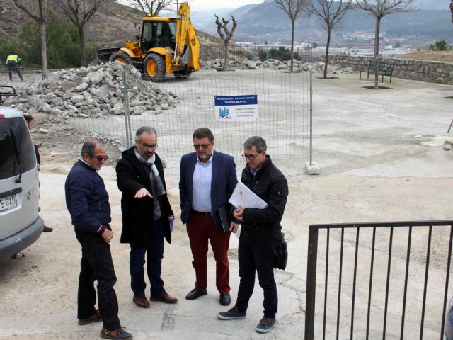 El Ayuntamiento de Caravaca ejecuta proyectos de reforma de firme y acerados, presupuestados con 217.000 euros, dentro del Plan de Obras y Servicios - 1, Foto 1