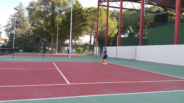 Los alumnos de la Escuela de Tenis Kuore de Totana perdieron por un ajustado 9/10 frente al Club Tenis Cieza, Foto 6