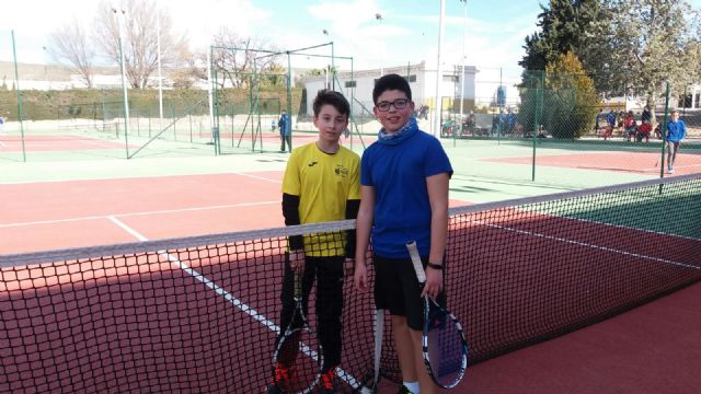 Los alumnos de la Escuela de Tenis Kuore de Totana perdieron por un ajustado 9/10 frente al Club Tenis Cieza, Foto 8