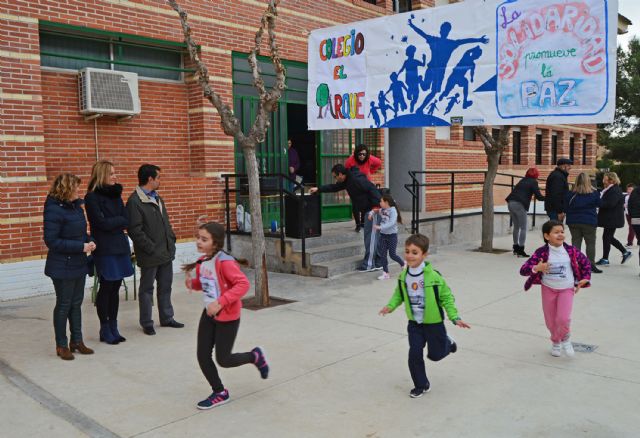 El 'Día de la Paz', de lo más deportivo y solidario en los colegios 'El Parque' y 'Vista Alegre' - 3, Foto 3