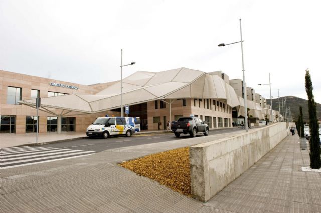 El Ayuntamiento exige a la Consejeria que cumpla su compromiso de abrir la unidad de Hemodinamica del Santa Lucia las 24 horas - 1, Foto 1
