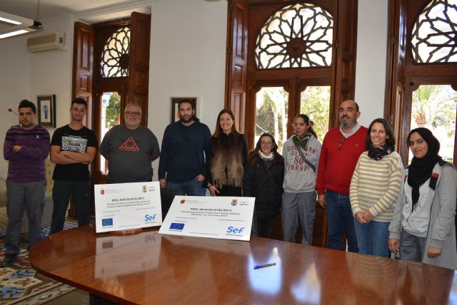El Ayuntamiento pone en marcha dos nuevos programas de Empleo Público Local que permiten la contratación de diez jóvenes beneficiarios del Sistema Nacional de la Garantía Juvenil - 1, Foto 1