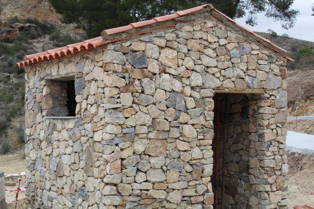 Avanzan las obras de renovación de los entornos de Santa Ana La Vieja y la Fuente de la Jarra - 5, Foto 5